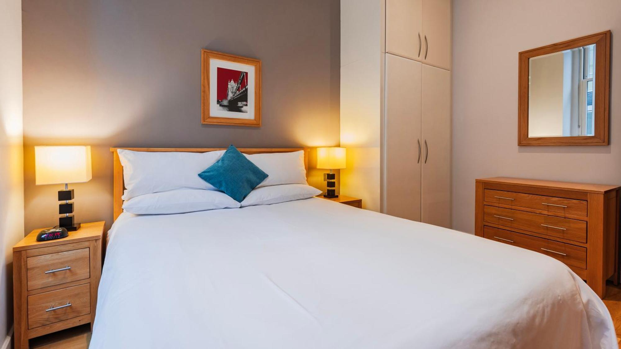 Cannon Street Serviced Apartments By Lovelystay ลอนดอน ภายนอก รูปภาพ