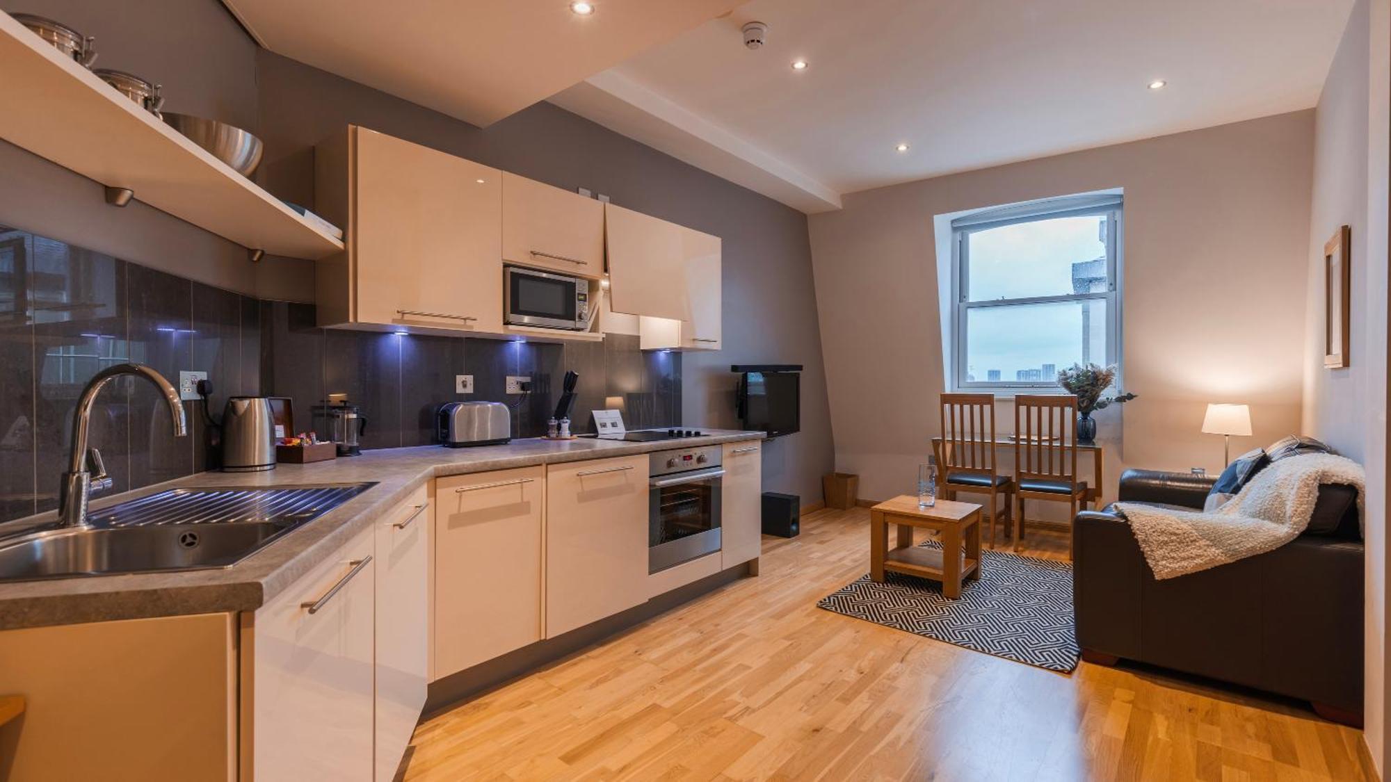 Cannon Street Serviced Apartments By Lovelystay ลอนดอน ภายนอก รูปภาพ